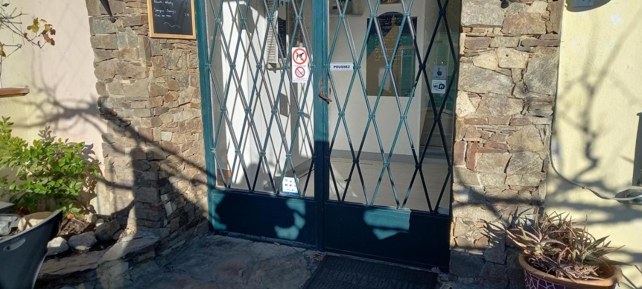 Auberge Du Chene Maureillas Exteriör bild